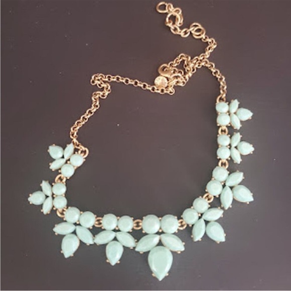 J. Crew Mint Green Faceted Stone Necklace Gold Tone - Picture 6 of 10
